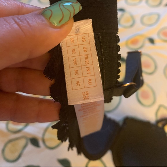 NWOT!!! Savage X Fenty bra size 38C - Picture 4 of 5